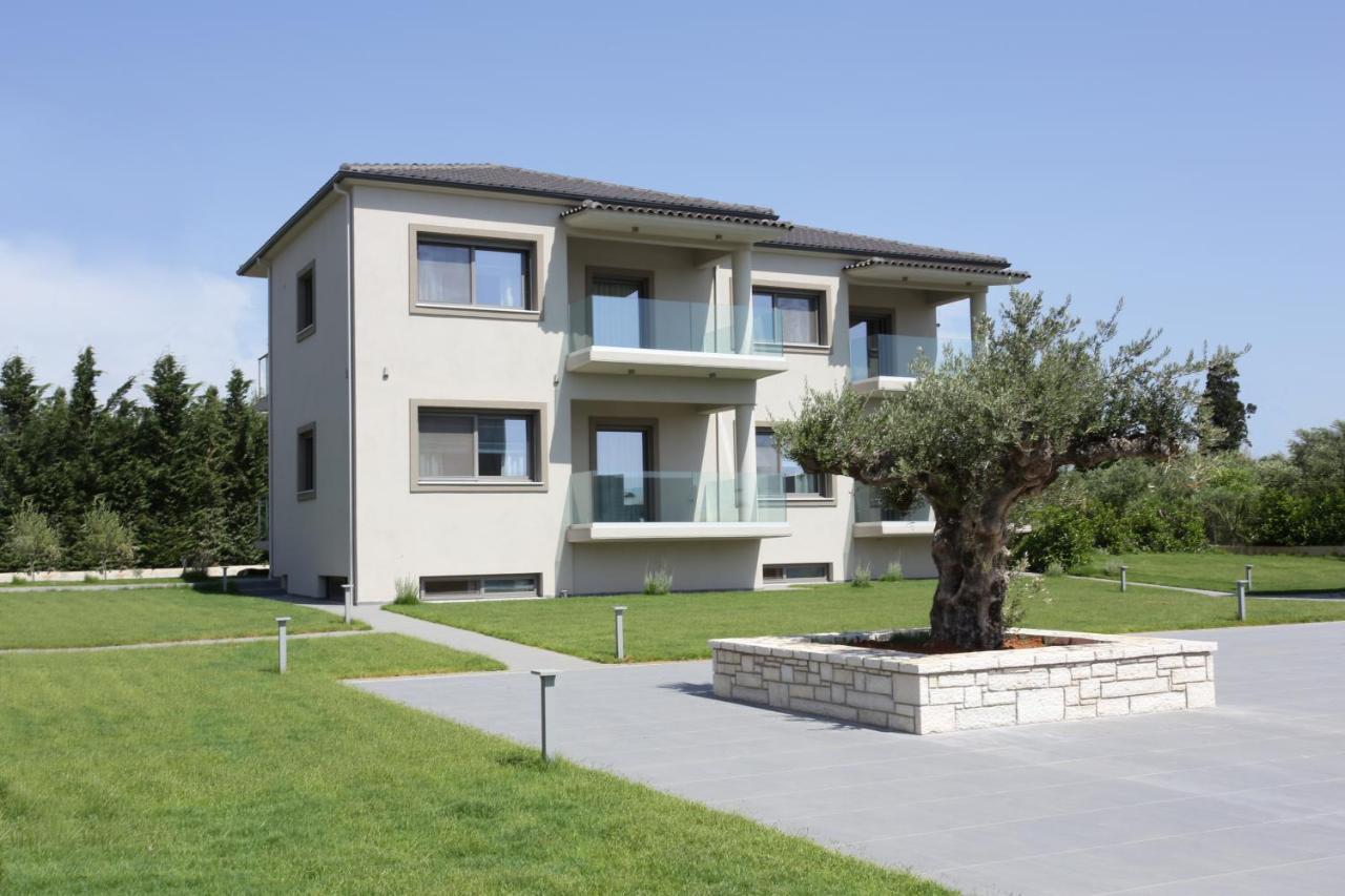 Lagouvardos Village 3* Marathópolis